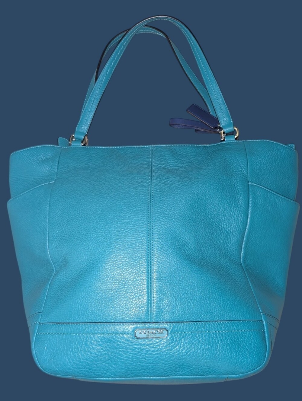 EUC Coach Park Carrie Teal Green Pebbled Leather Tote F23662